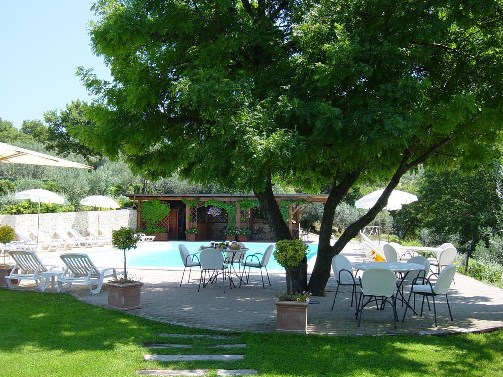 Agriturismo Le Colombe Асизи Екстериор снимка
