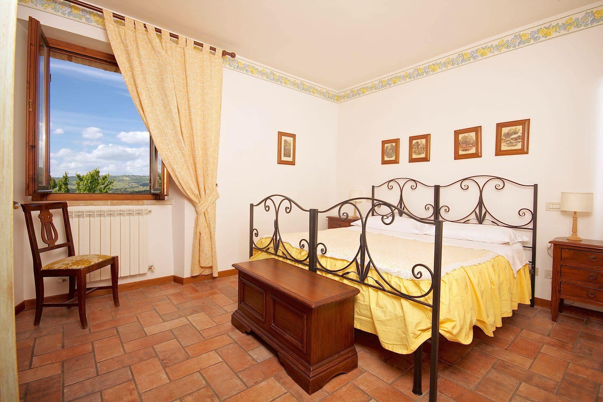 Agriturismo Le Colombe Асизи Екстериор снимка