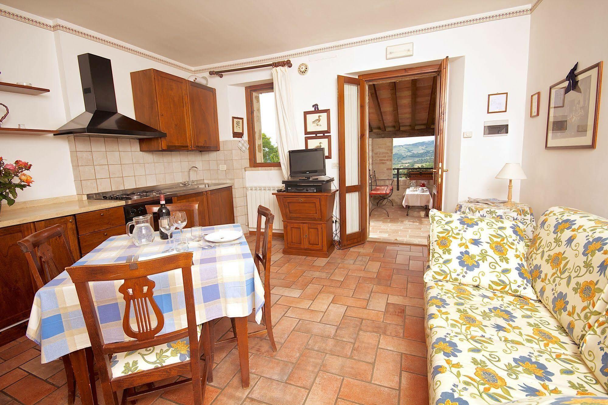 Agriturismo Le Colombe Асизи Екстериор снимка