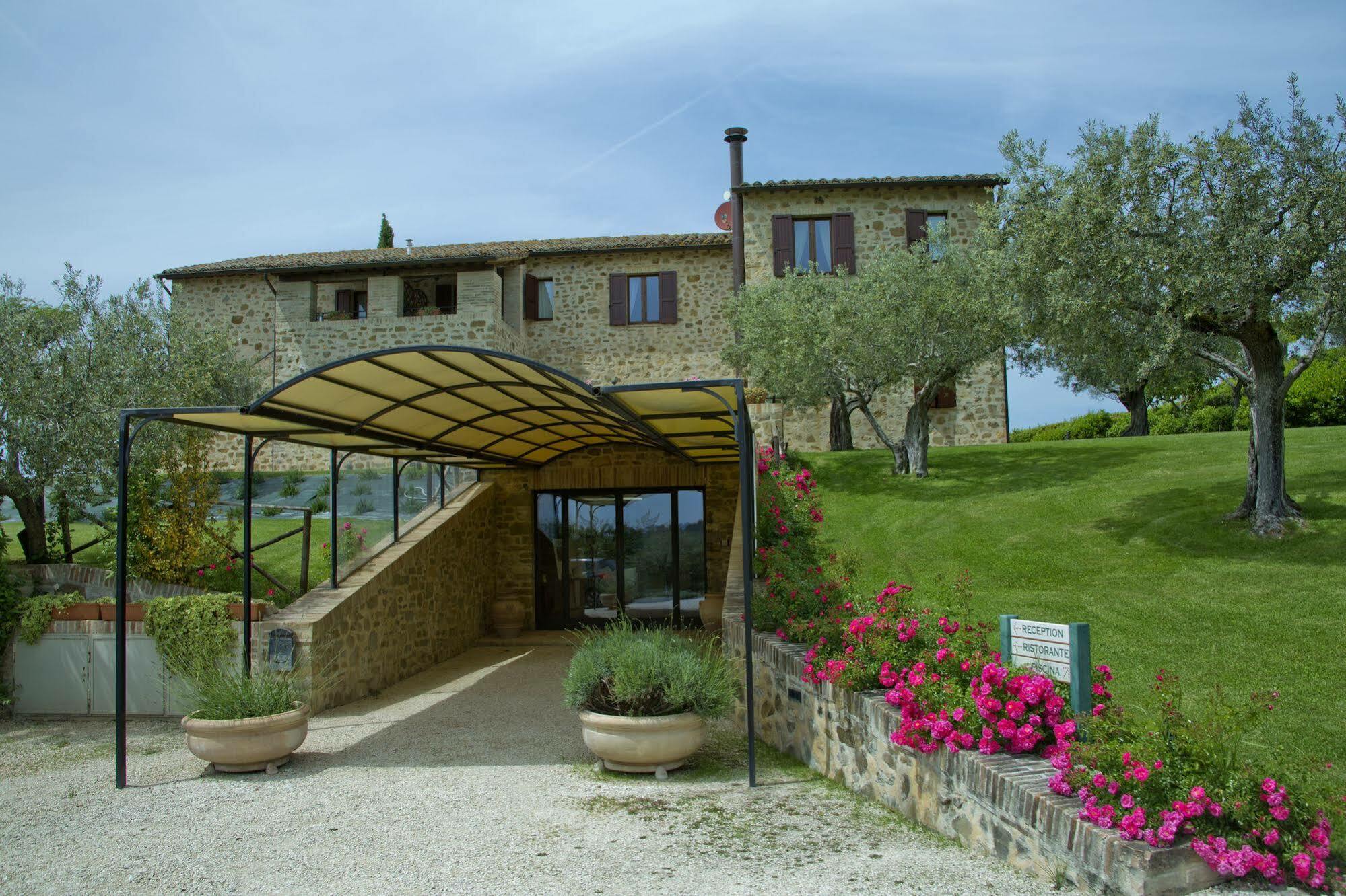 Agriturismo Le Colombe Асизи Екстериор снимка